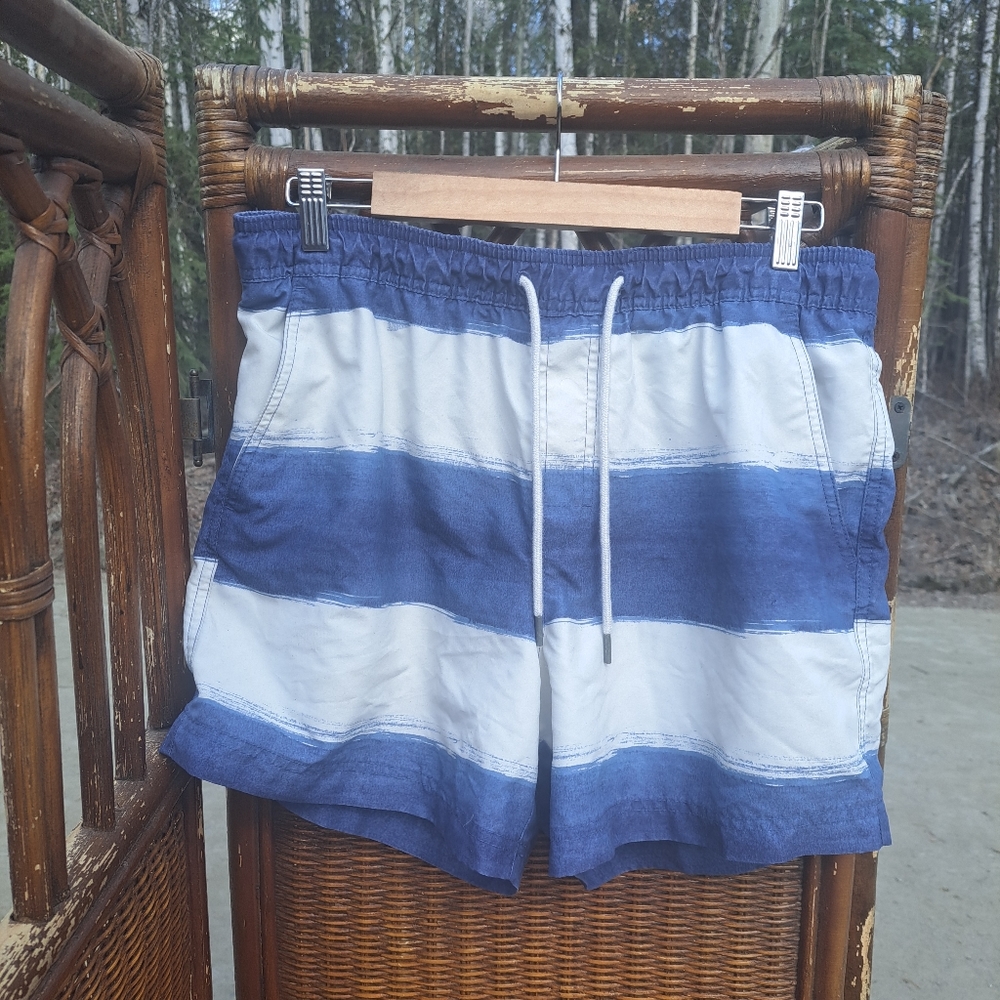 American Eagle swim shorts size medium🌊⛱️☀️
